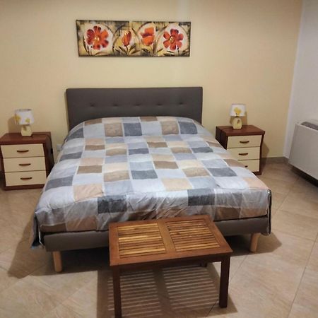 The Best Rooms & Apartments - Parcheggia Gratis Sotto Casa Ed Entra - 마자라데발로 객실 사진