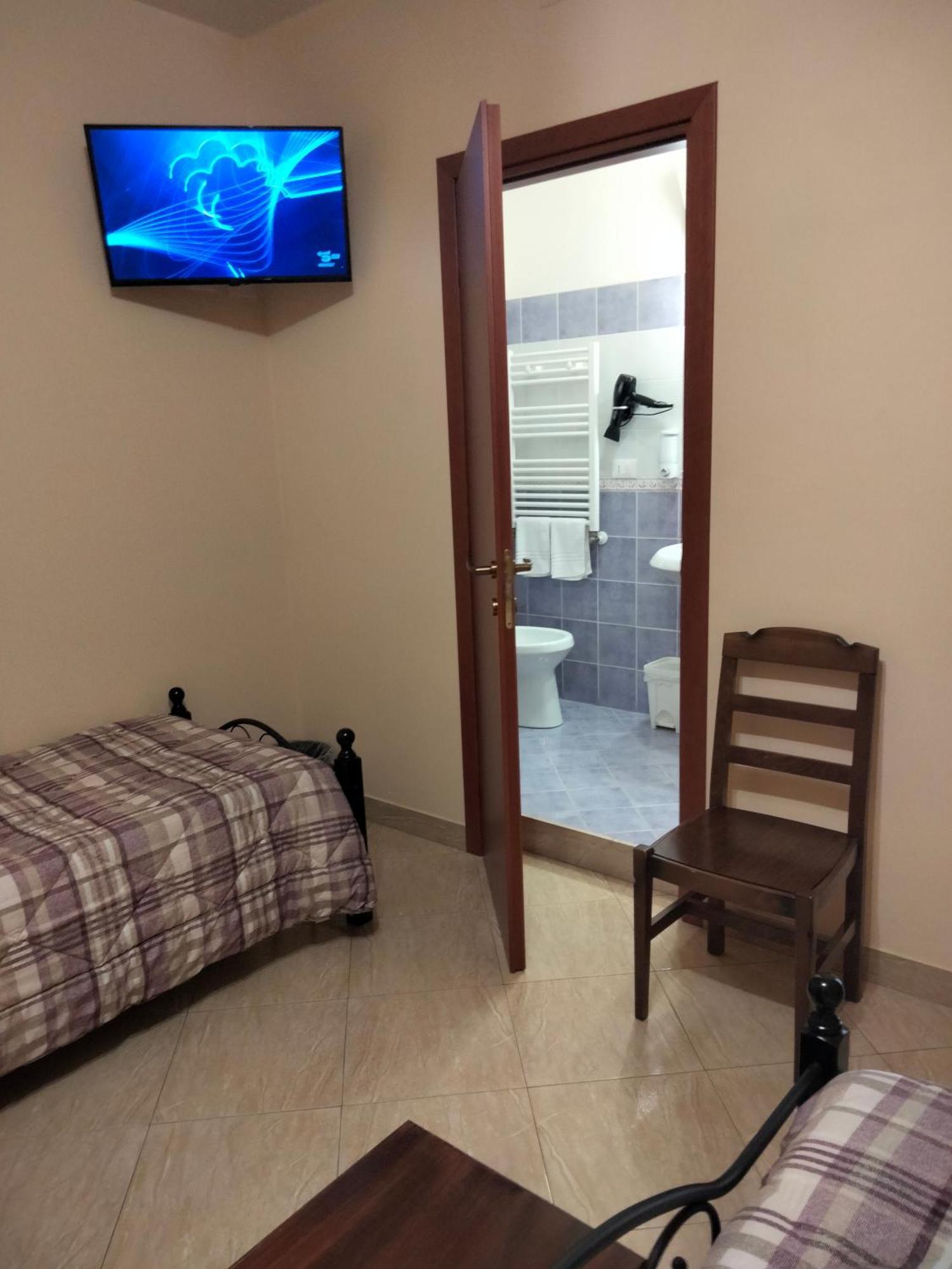 The Best Rooms & Apartments - Parcheggia Gratis Sotto Casa Ed Entra - 마자라데발로 외부 사진