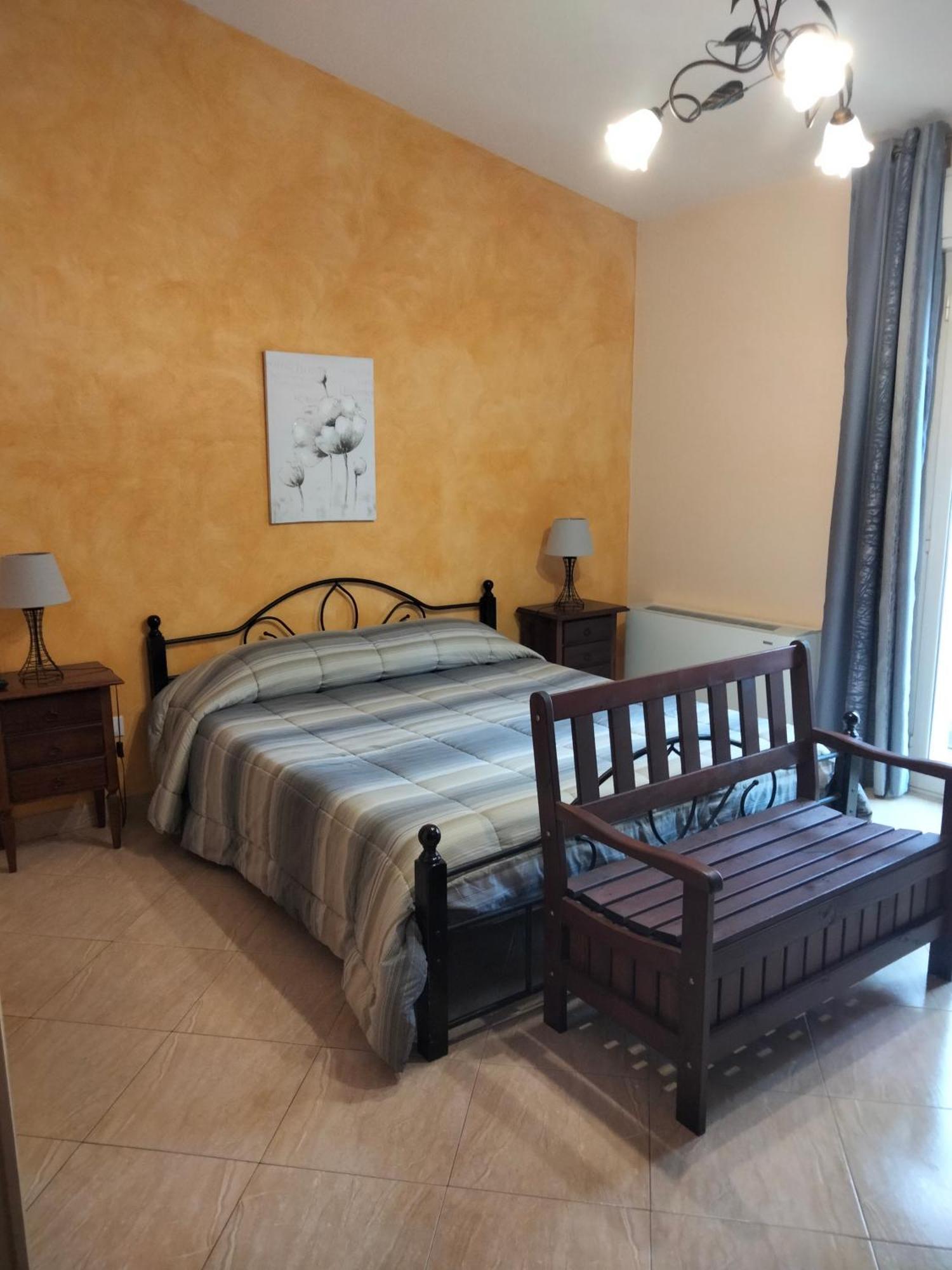 The Best Rooms & Apartments - Parcheggia Gratis Sotto Casa Ed Entra - 마자라데발로 외부 사진
